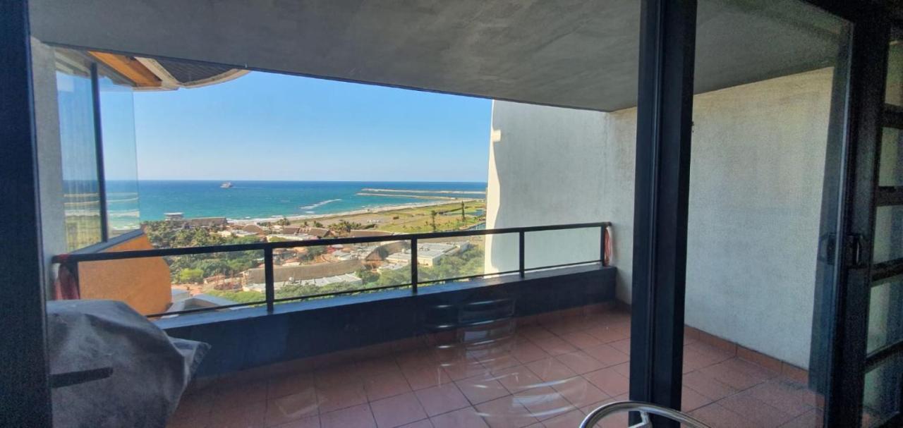 Front - Tastefully Furnished 6 Sleeper With Ocean Views