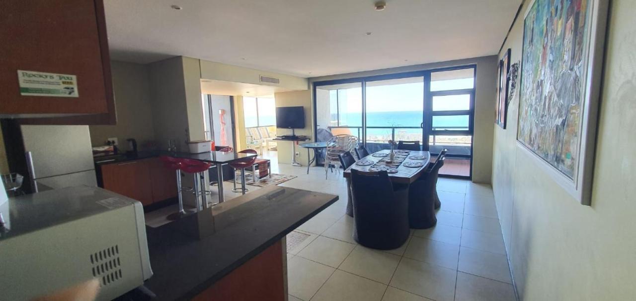 Apartment Front - Tastefully Furnished 6 Sleeper With Ocean Views