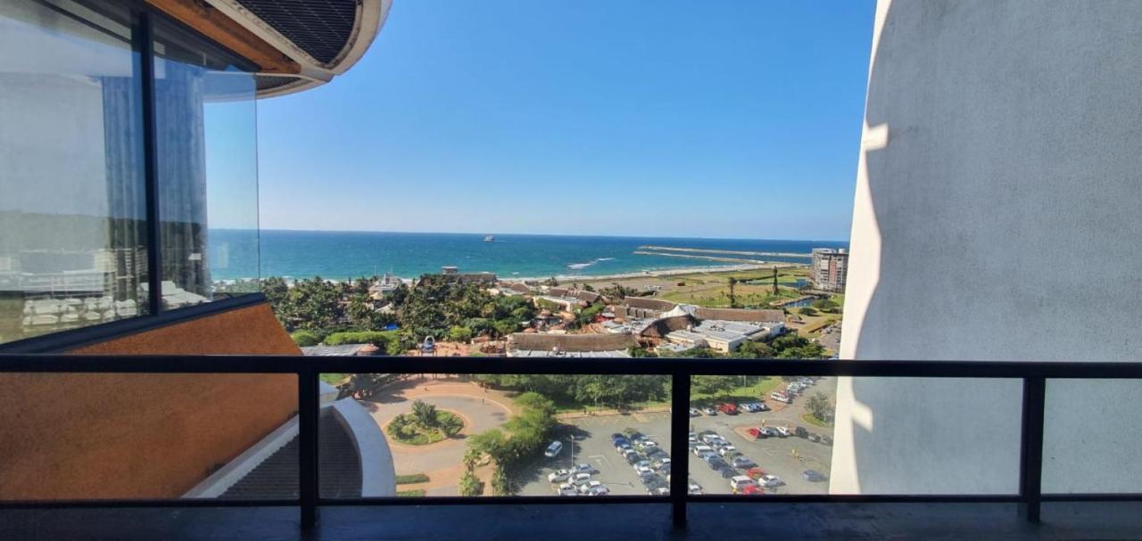 Apartment Front - Tastefully Furnished 6 Sleeper With Ocean Views Durban