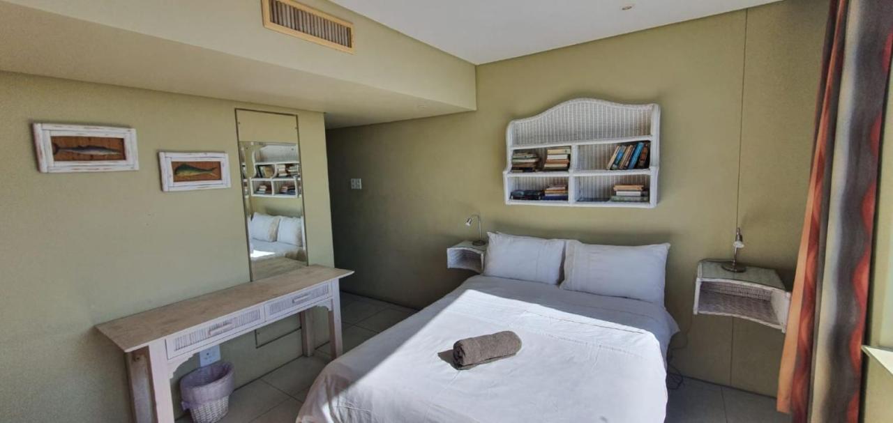 Front - Tastefully Furnished 6 Sleeper With Ocean Views